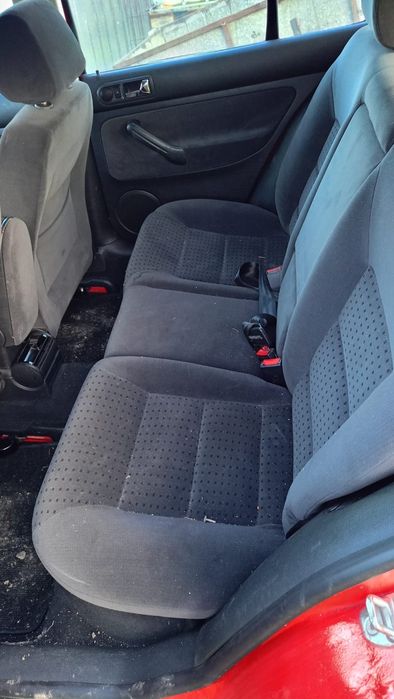 Sprzedam Golfa 4 , 1,9 Tdi.