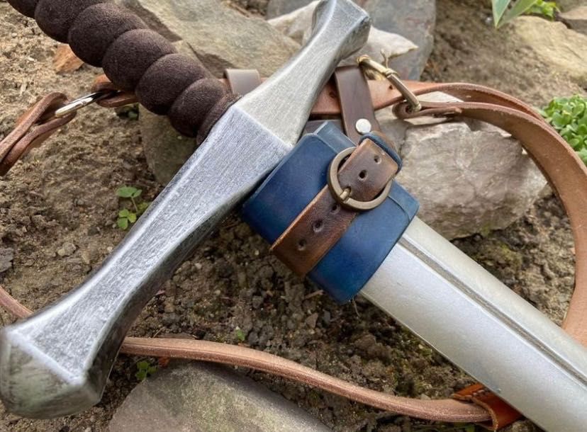 Brązowo niebieska pochwa na miecz kabura trzymak larp cosplay reko