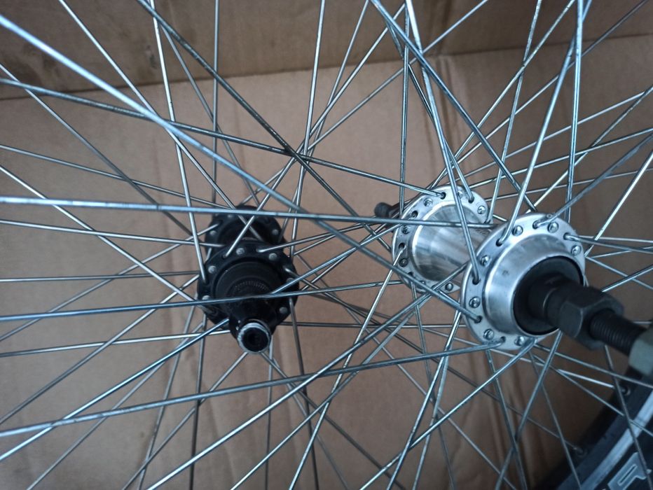 Koła 26 x 2,1 do górala SZWALBE ICE SPIKER HS 333 opony kolce