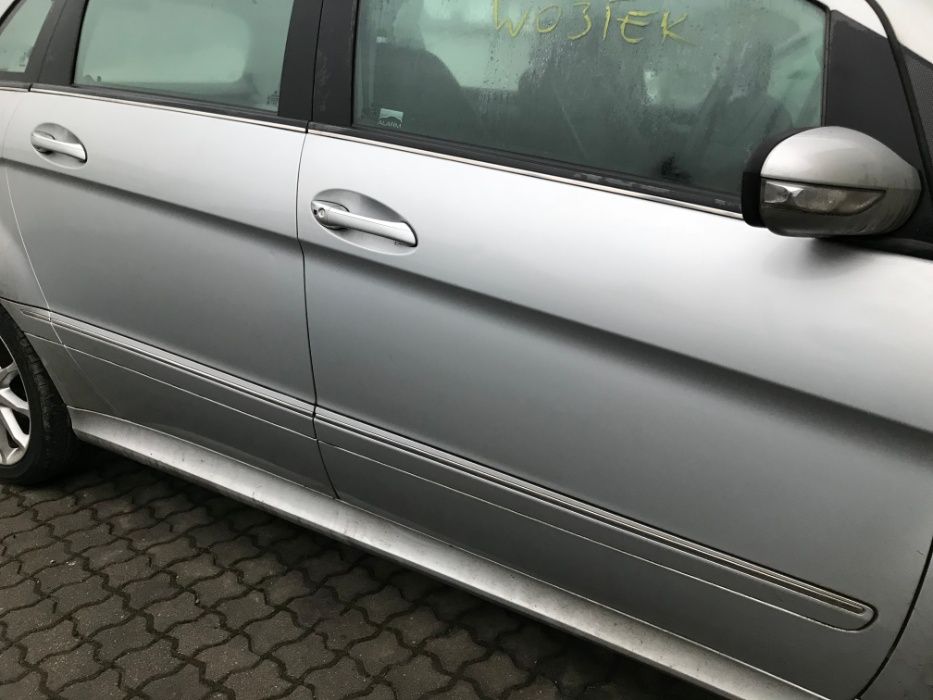 Mercedes B klasa W245 Drzwi tył Lewa strona wszystkie częśc