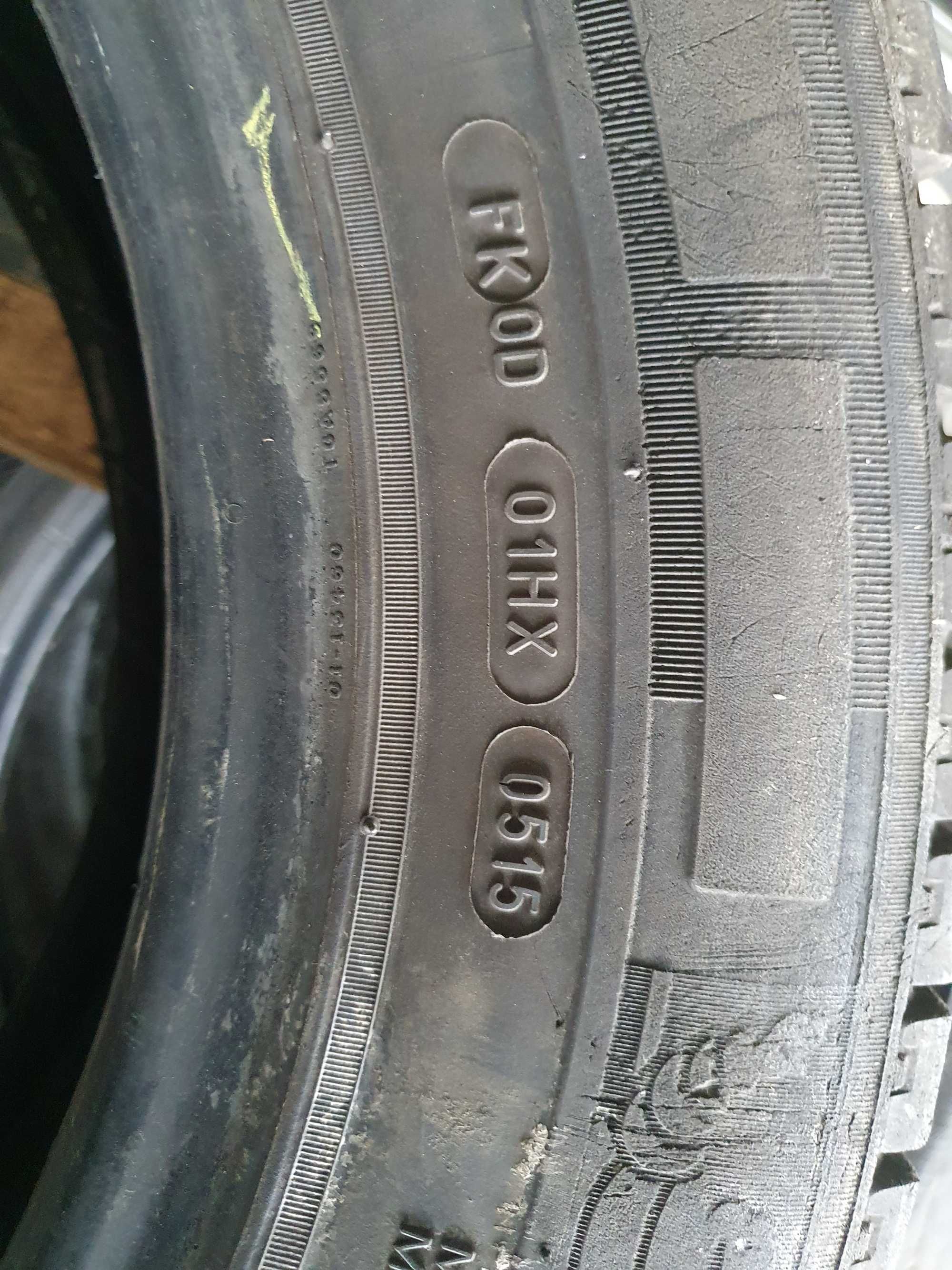 Opona Michelin Agilis 215/65/16C 109/107T HP100