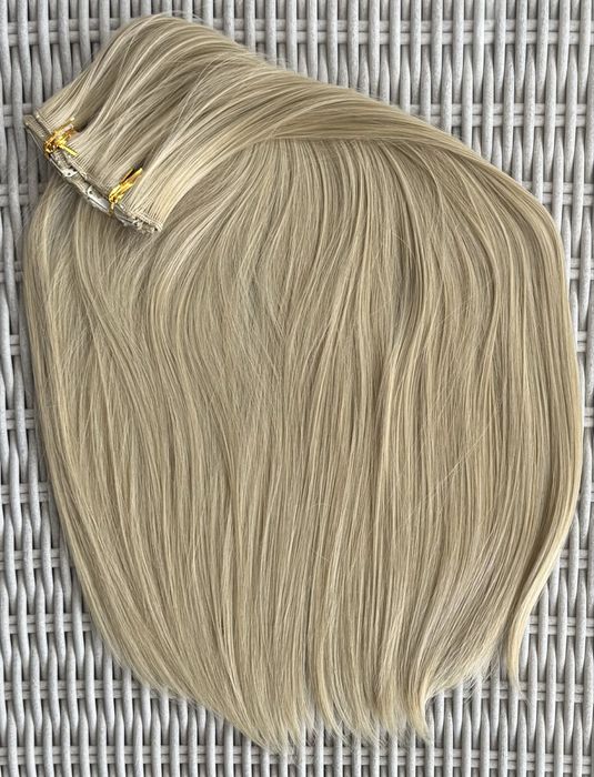 Naturalny blond ( zimny odcień ) włosy doczepiane clii in
