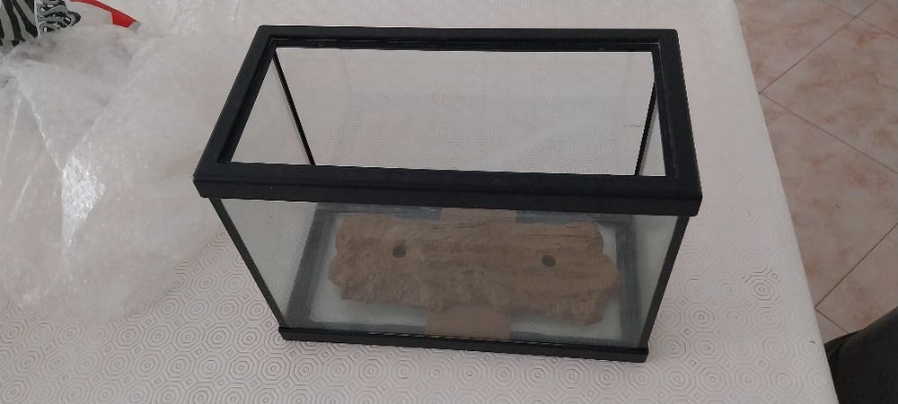 Conjunto de 2 aquarios novos