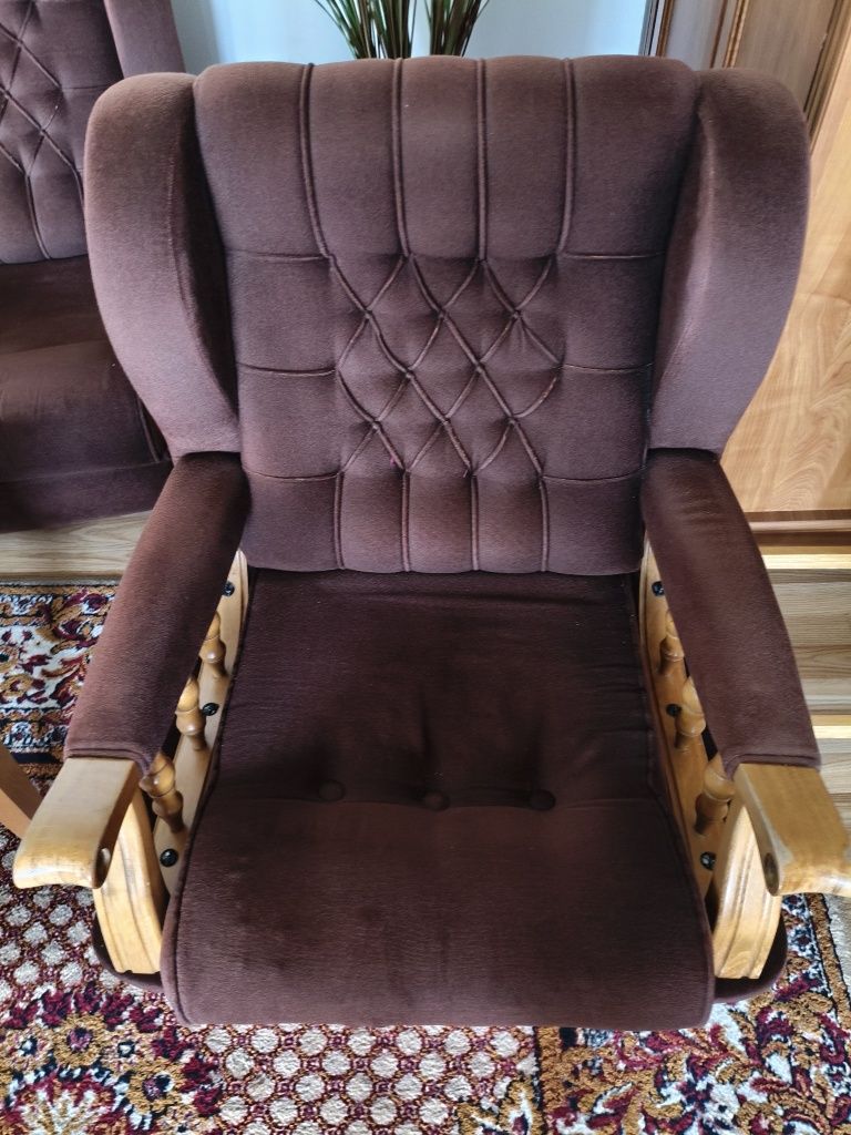 Sofa z funkcją spania plus dwa fotele