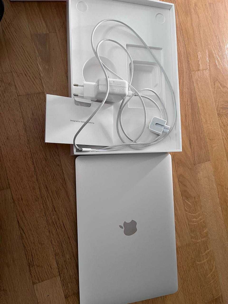 Apple MacBook Air 13" M1 8/256GB 2020