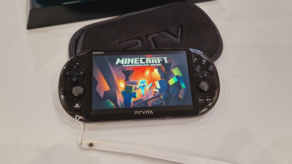 Sony Ps Vita Slim 64гиг с играми 65шт!