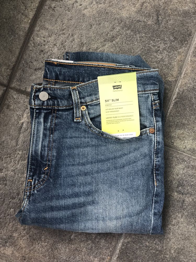 Новые джинсы Levis , 32х32.