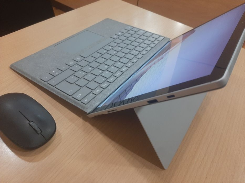 Surface Pro 7 - i7 + Teclado PT
