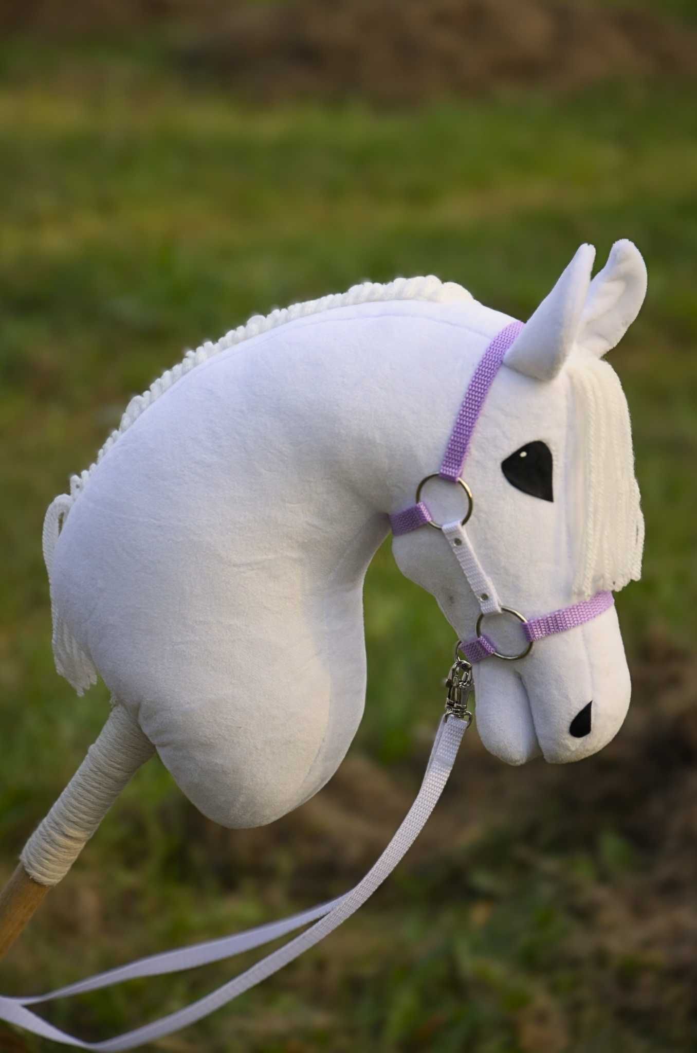 Hobby Horse biały siwy A3