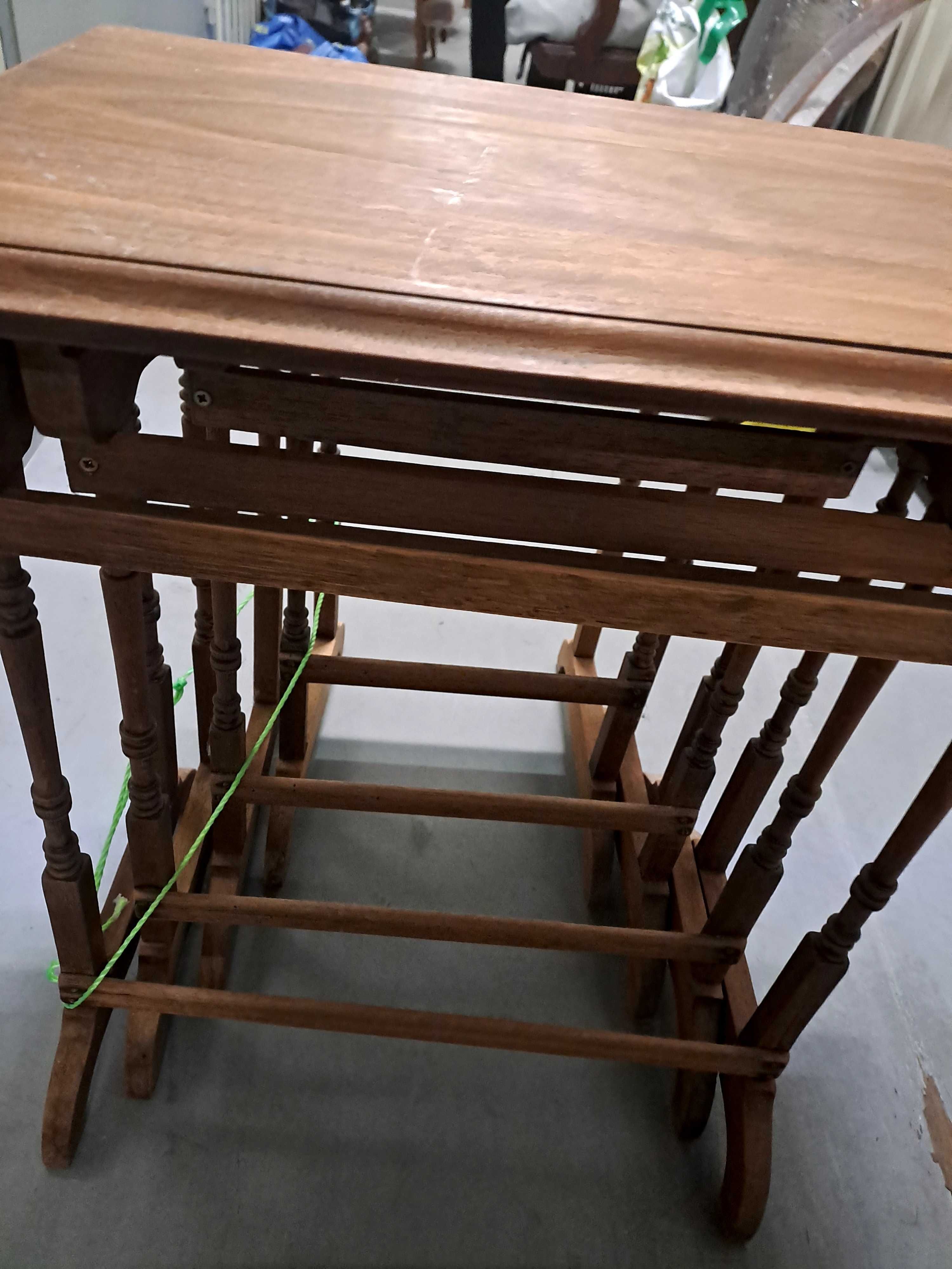 Conjunto de Mesas
