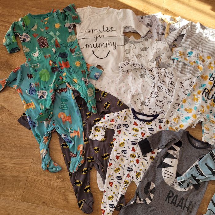 Paka ubranek dla chłopka 0-3 miesiące.