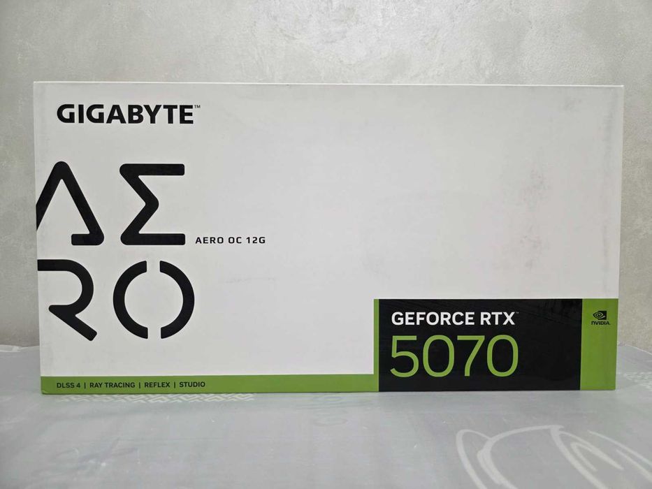 Відеокарта GeForce RTX 5070 AERO OC 12288MB Gigabyte