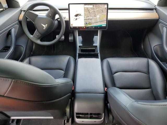 Tesla Model  3 2020