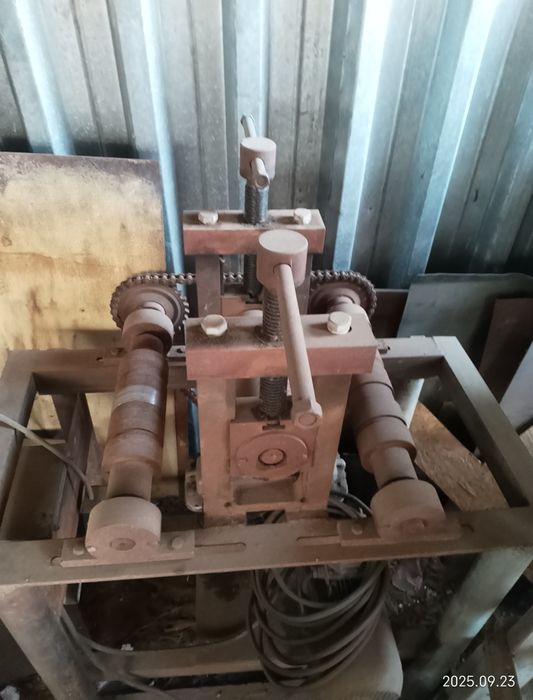 Трубогиб електричний; верстат для прокату профільних труб