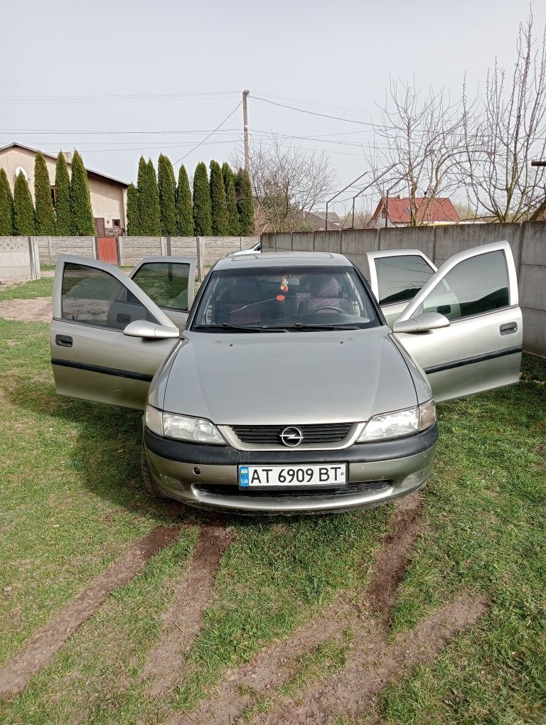 Продам Opel Vectra