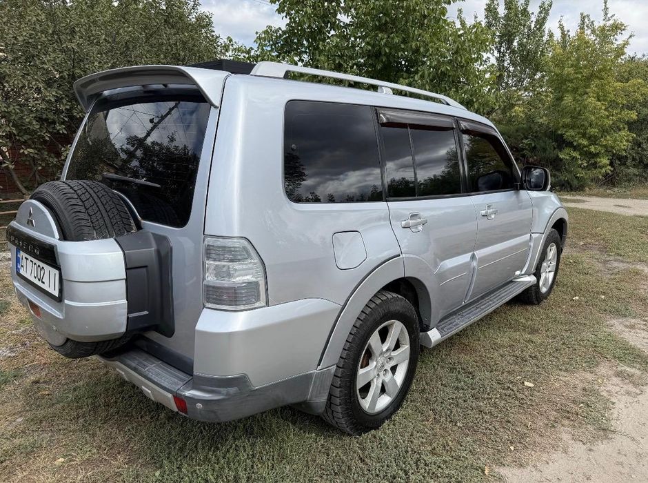 Mitsubishi Pajero Wagon
