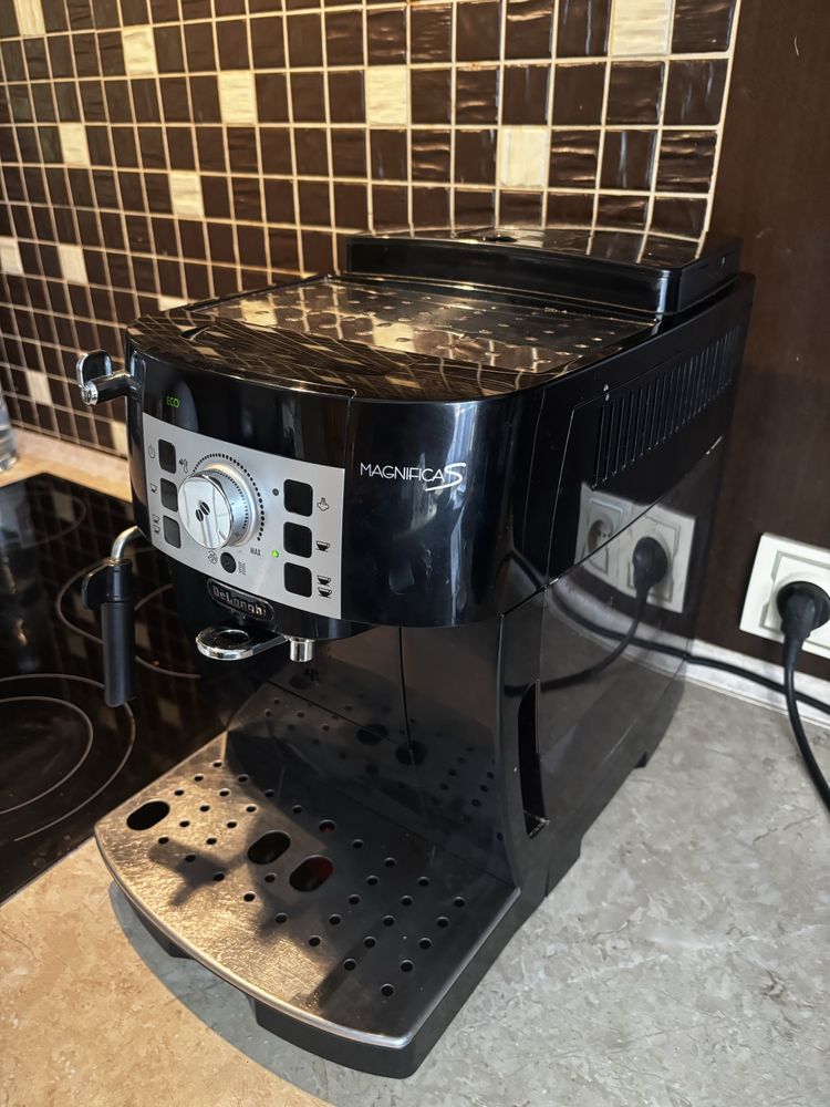 Ekspres do kawy Delonghi Magnifica S - Bardzo Dobry Stan