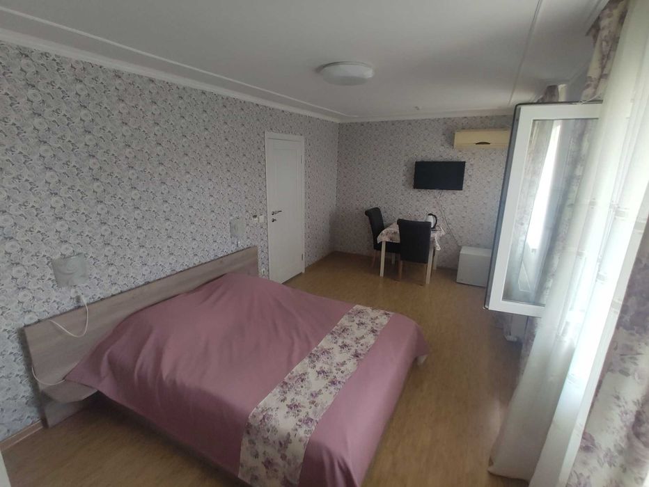 Житло проживання кімнати апартаменти квартира готель Берегове