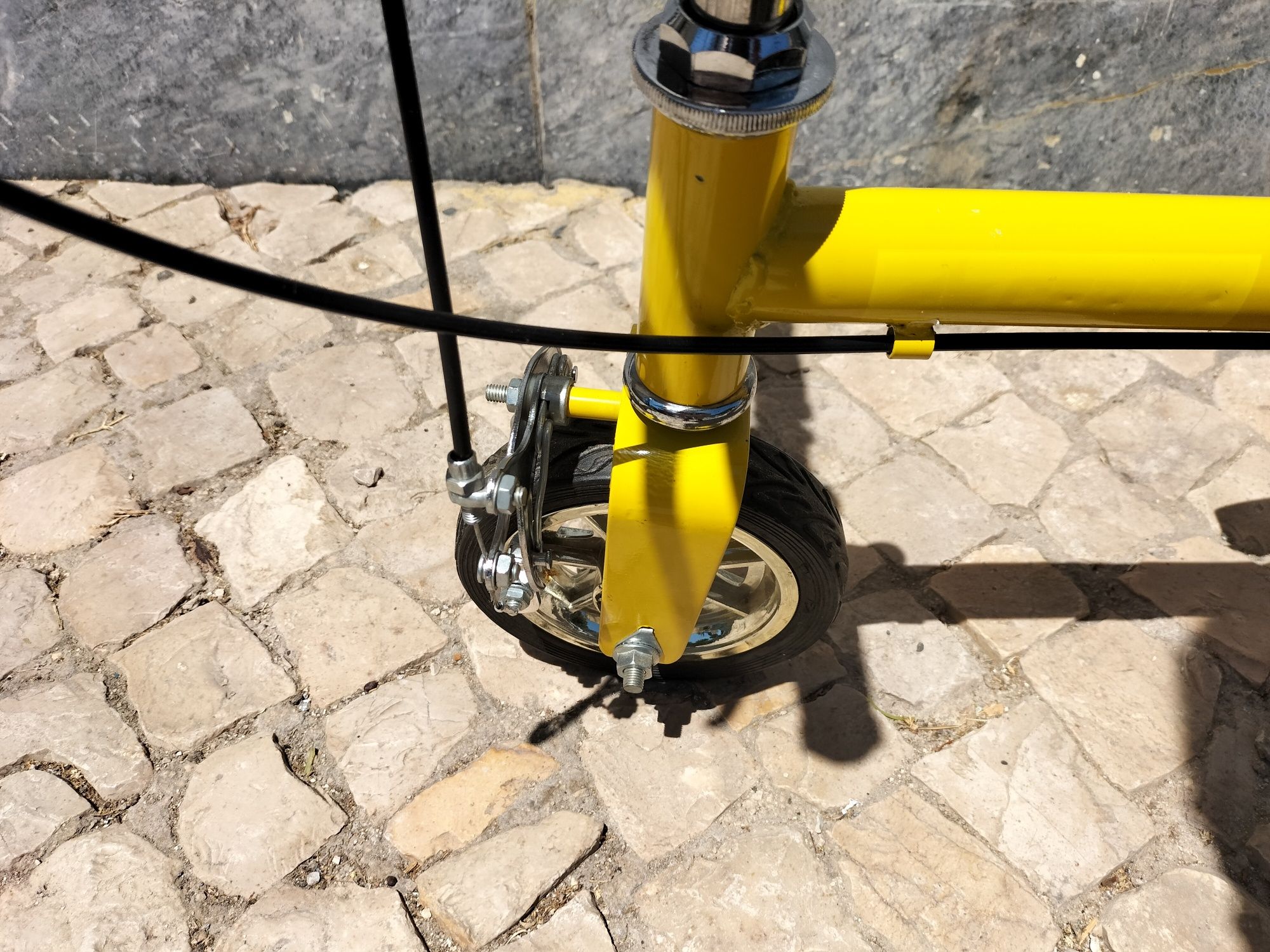 Mini bicicleta como nova