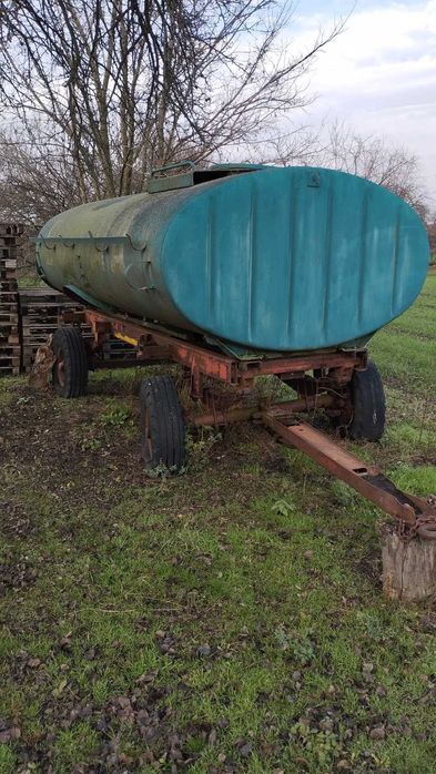 Продам бочку на причіпі 8м3