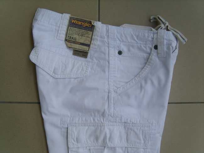 Spodnie męskie , Wrangler Trail białe bojówki W28 L32 ; pas 74 cm