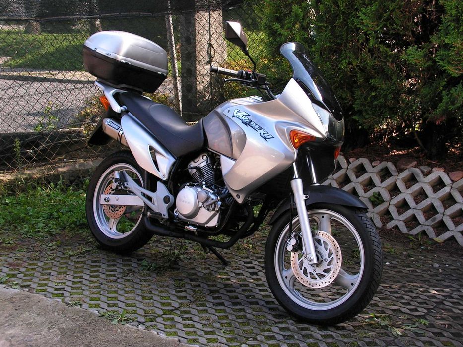 HONDA VARADERO 125 XL ŁADNA wysok SZYBA dt cbr katB cbf 2006r shadow