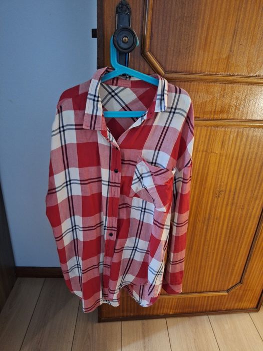 Diversas Peças de Roupa