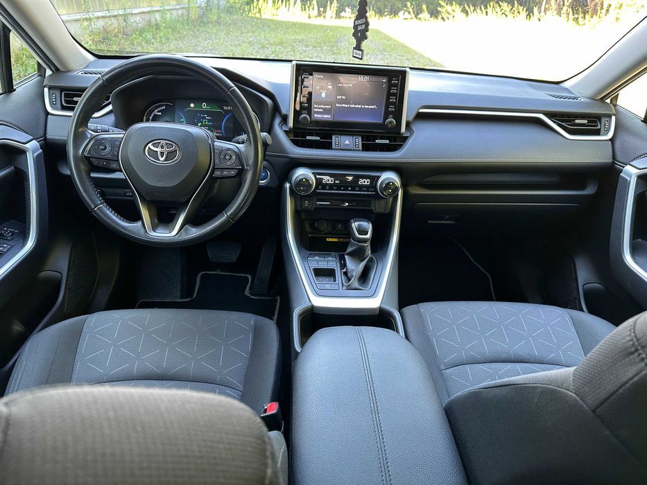 Toyota RAV4 Hybryda automat wynajem DŁUGOTERMINOWY z WYKUPEM BEZ BIK