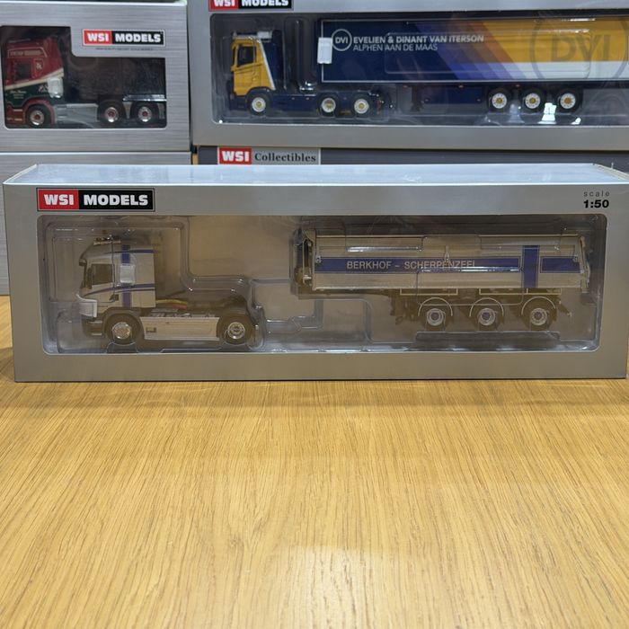 Model 1:50 WSI Scania Streamline High 4x2 + naczepa