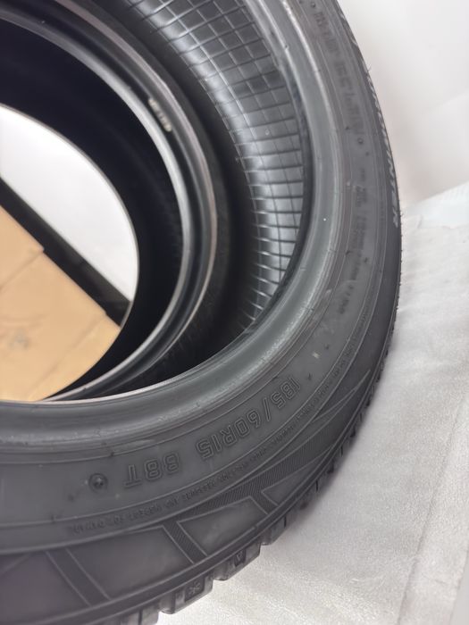 R15 185/60 (88T) 7мм Falken HS 449 Eurowinter 2015 2шт