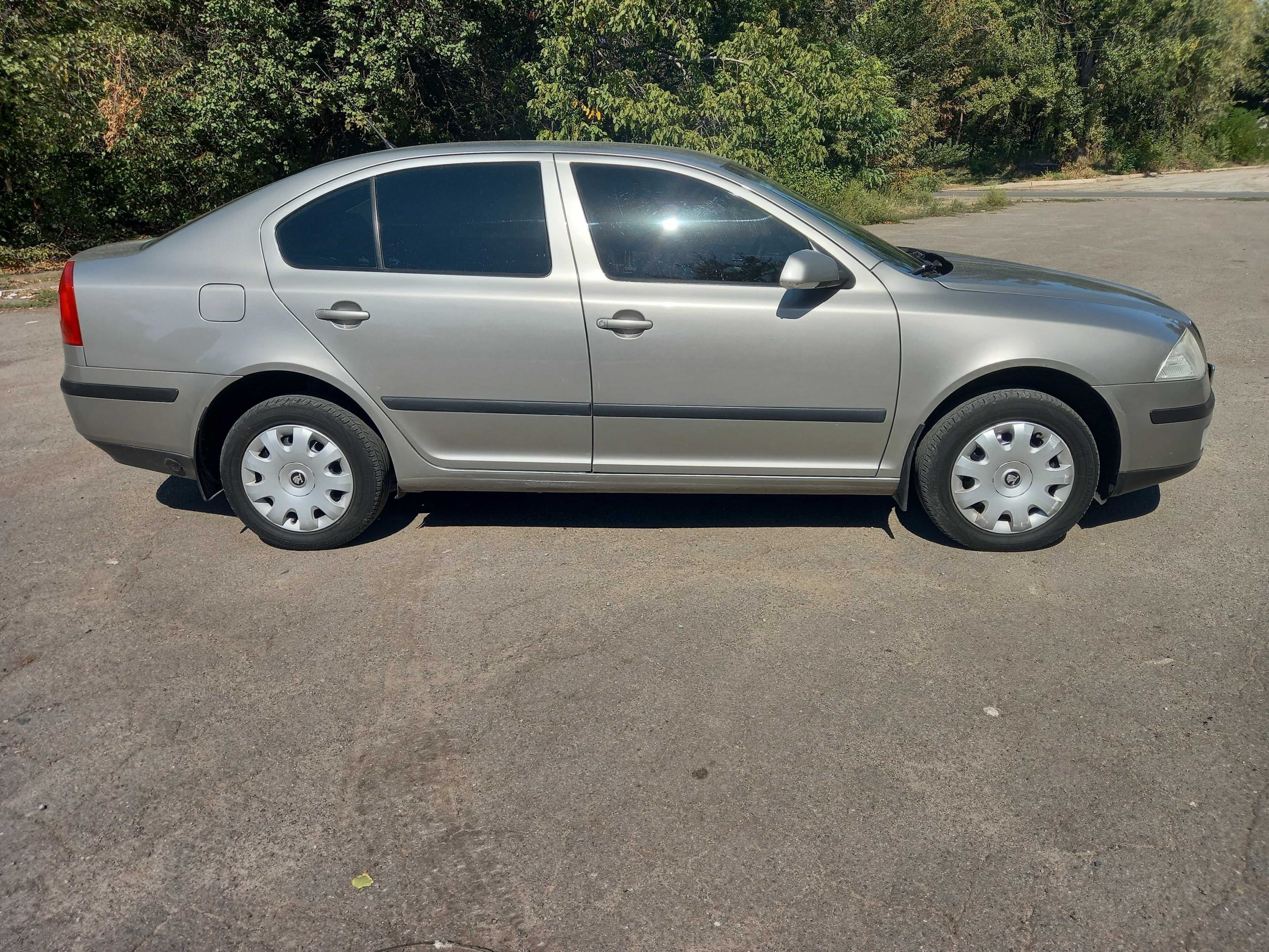 Шкода А5 2008 1.6 MPI Газ/Бензин