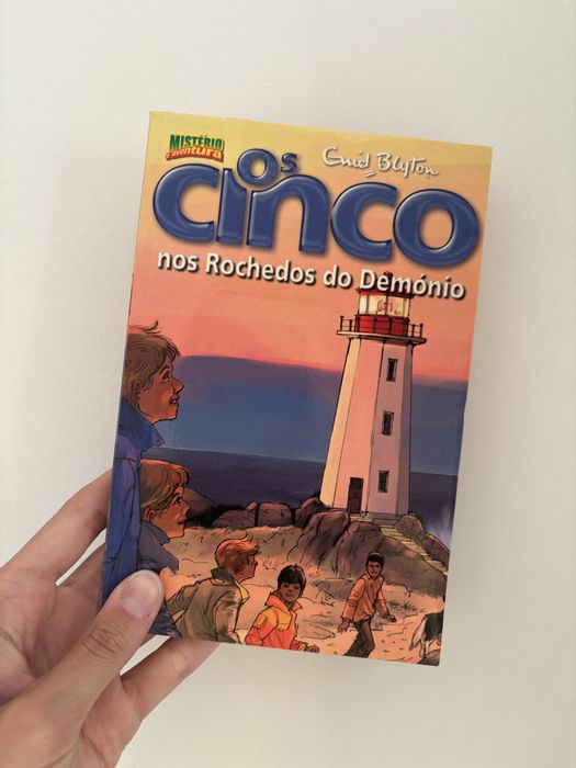 Livro “Os Cinco nos Rochedos do Demónio”