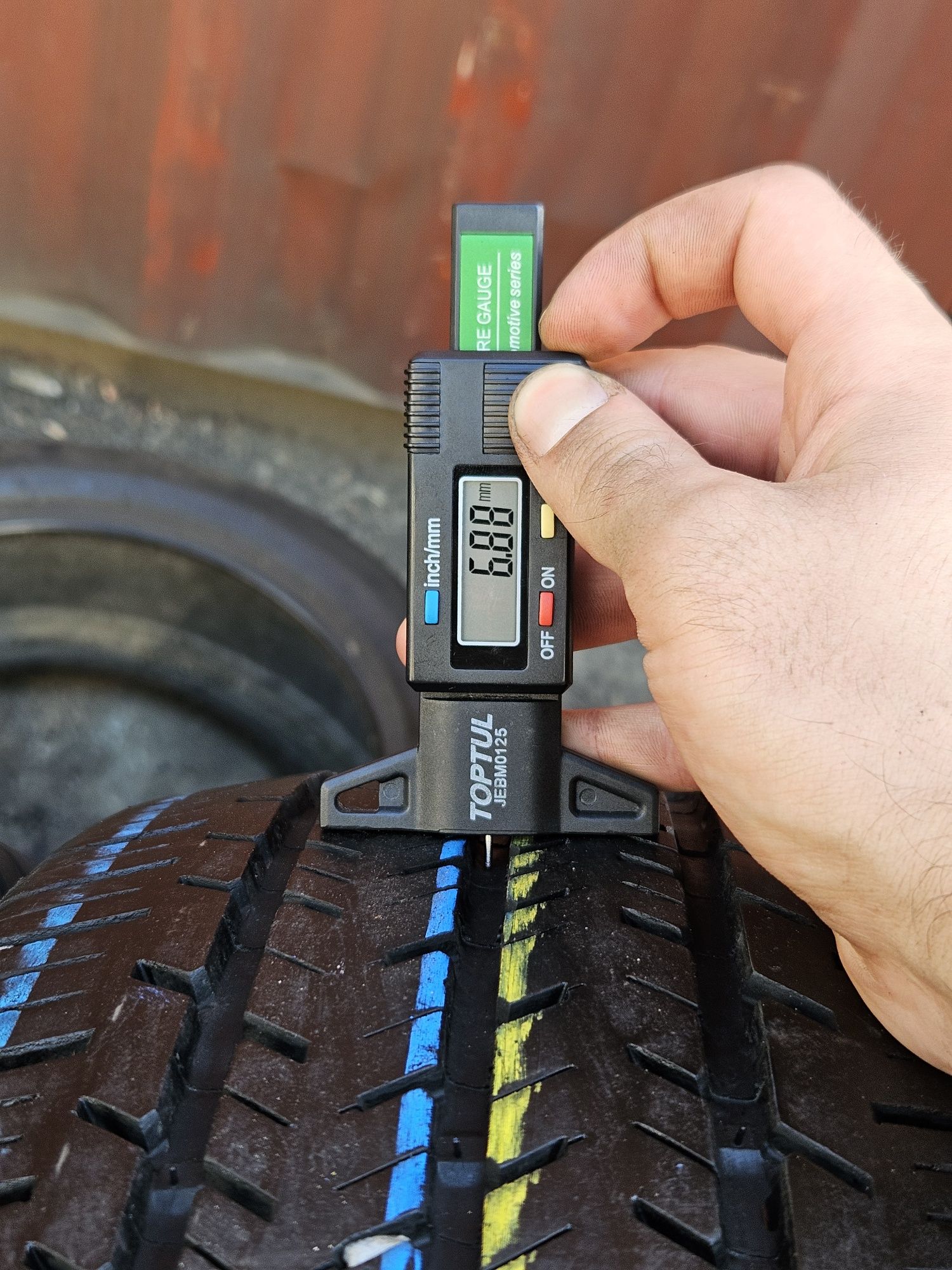 Шины БУ 215 65 R 15 C Michelin agilis 51 комплект лето