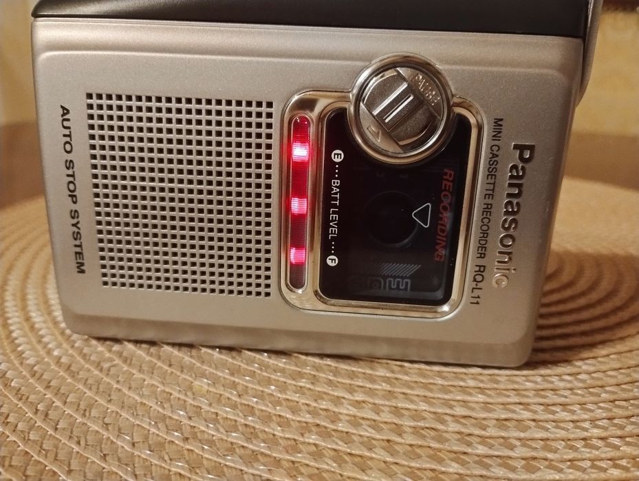 Dyktafon walkman Panasonic RQ- L11 jak nowy