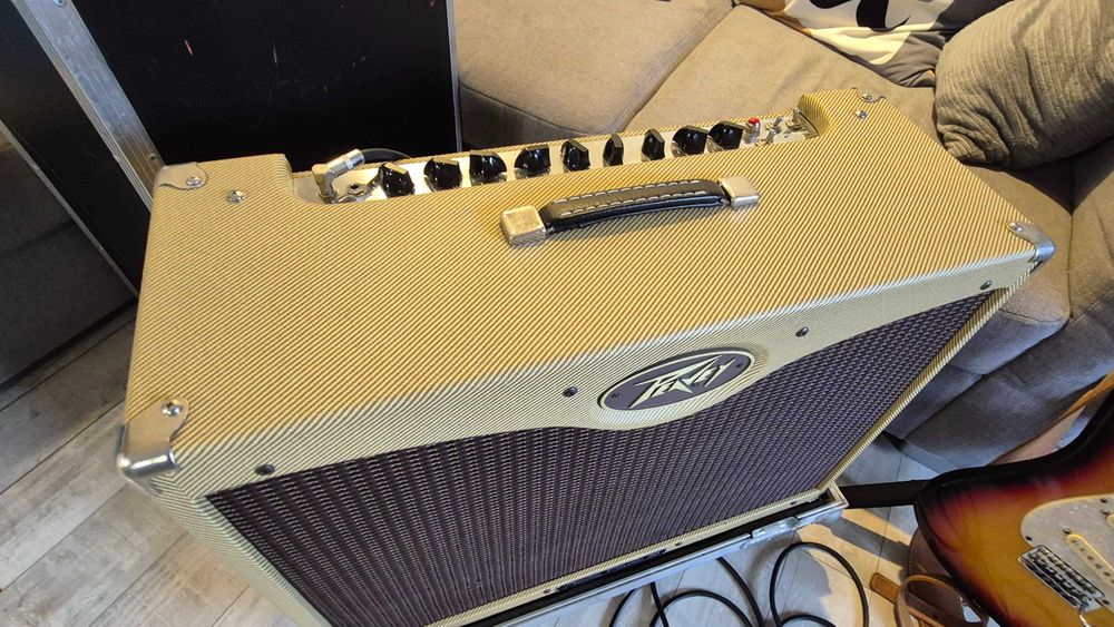 Wzmacniacz lampowy Peavey Classic 50 USA 212 / case / foot switch