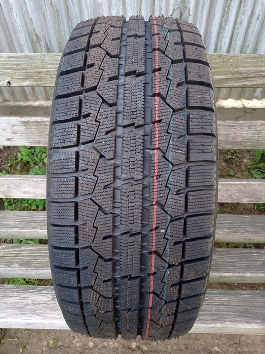 Toyo Observe Garit GIZ 225/45 R18 91Q