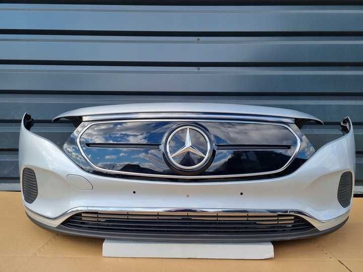 MERCEDES EQA Бампер передній A2438801902 A2438852601 A2438852501