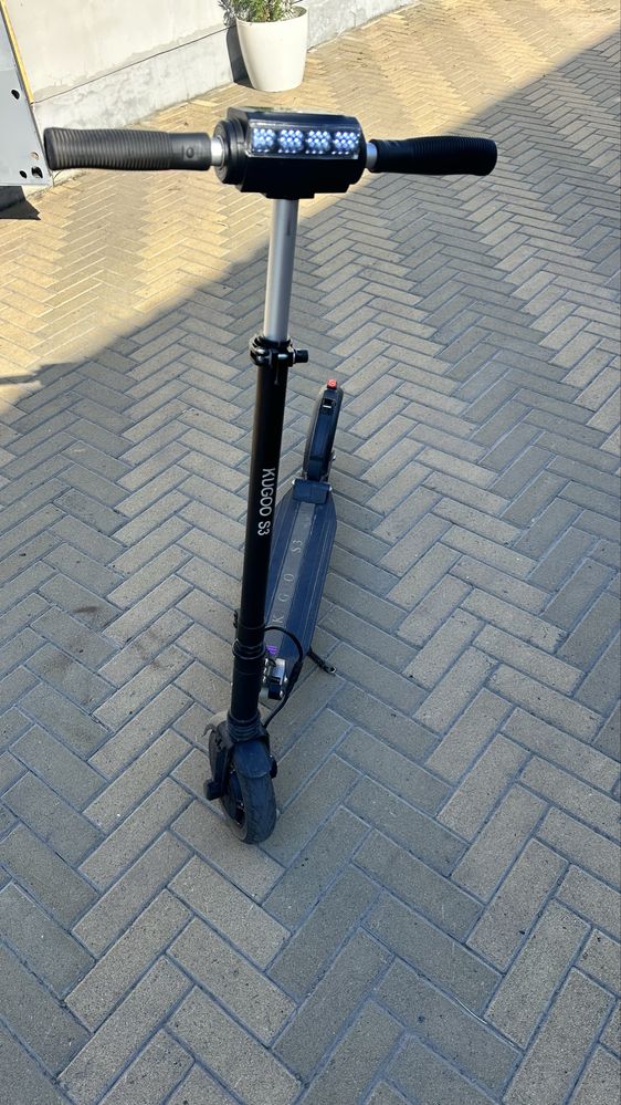 Електросамокат Kugoo S3