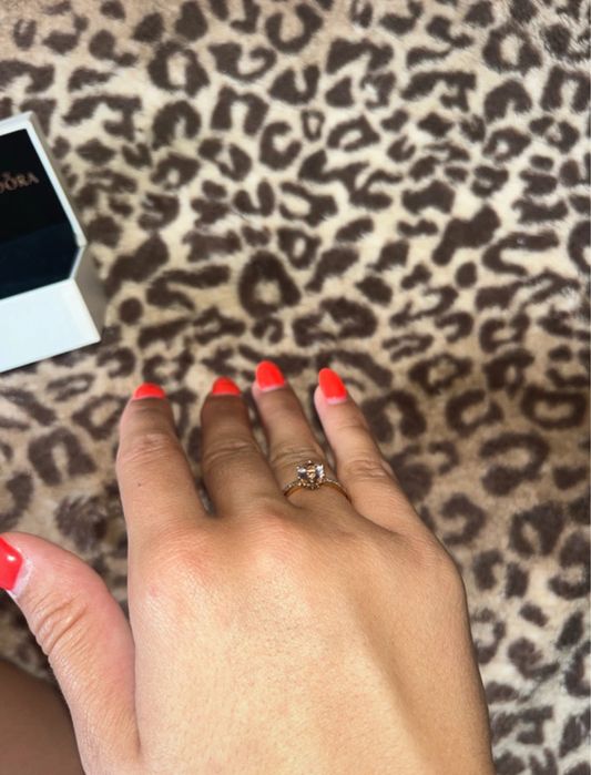 Anel Pandora Solitário Coroa Rosa Revestimento Ouro 14k