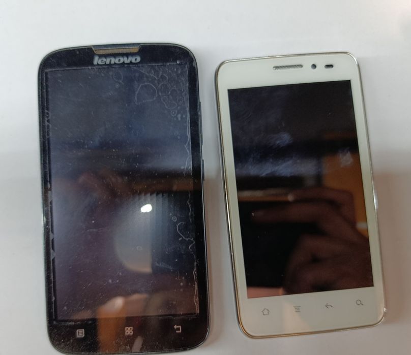 Два телефона Lenovo и Prestigeio