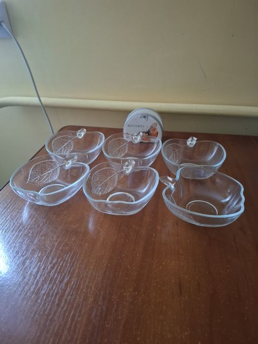 Стакани та рюмки