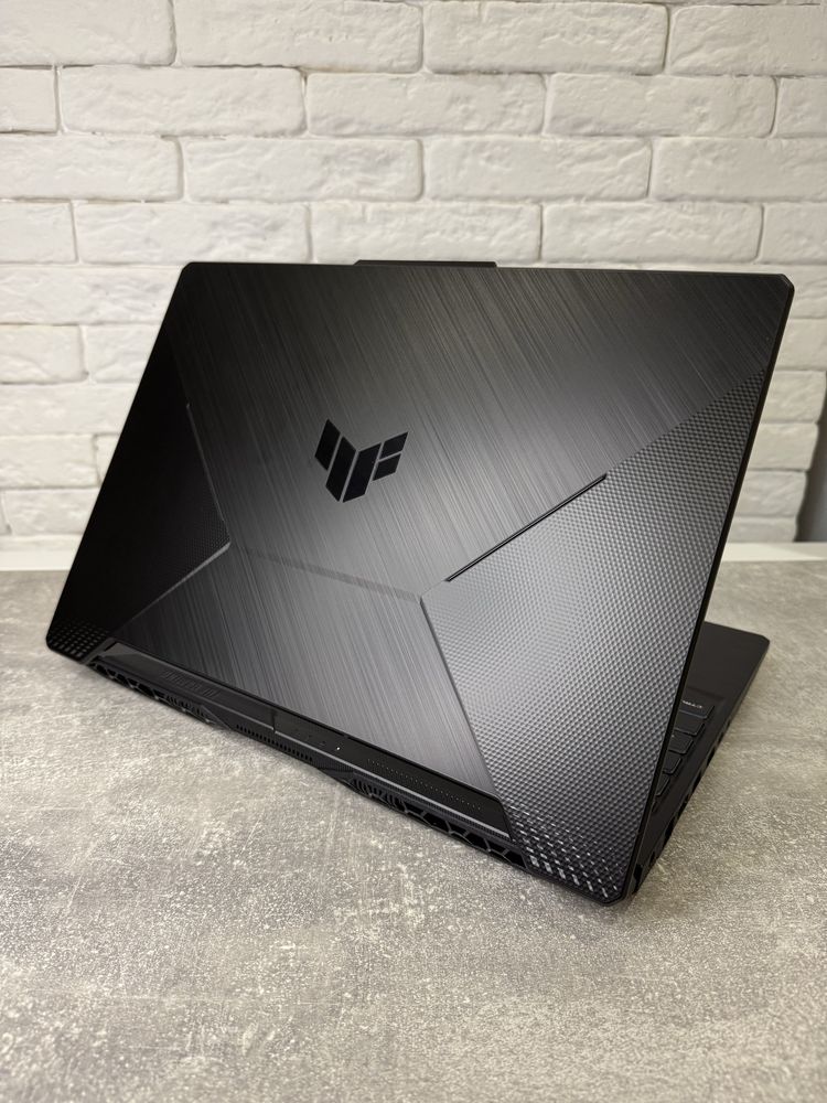 Ігровий ноутбук Asus Tuf Gaming A15 7535HS/16GbDDR5/SSD512/RTX3050 4Gb