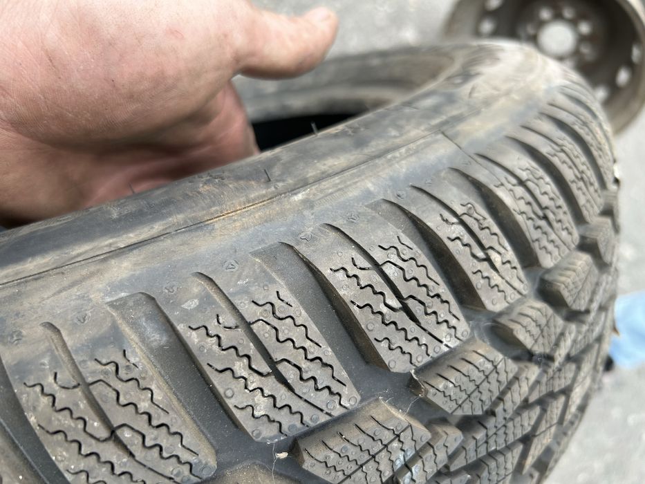 185/65 r15 Dunlop Winter responce 2 MS нова