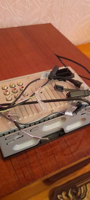 Автомагнітолог KENWOOD