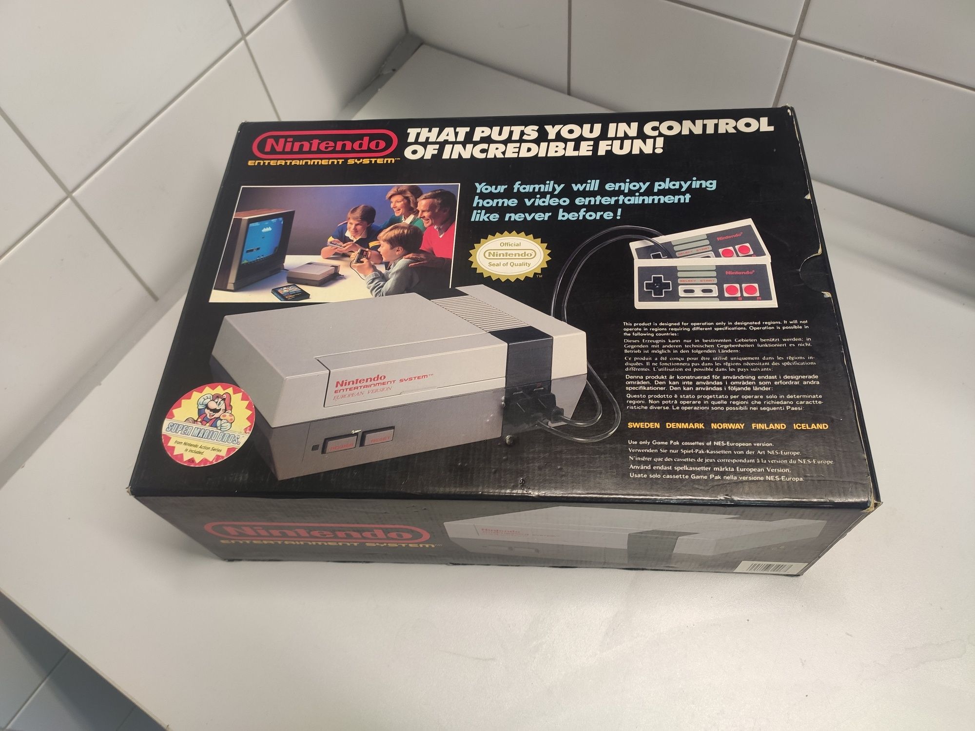 Konsola Nintendo NES - stan kolekcjonerski - pełny komplet z Super Mar