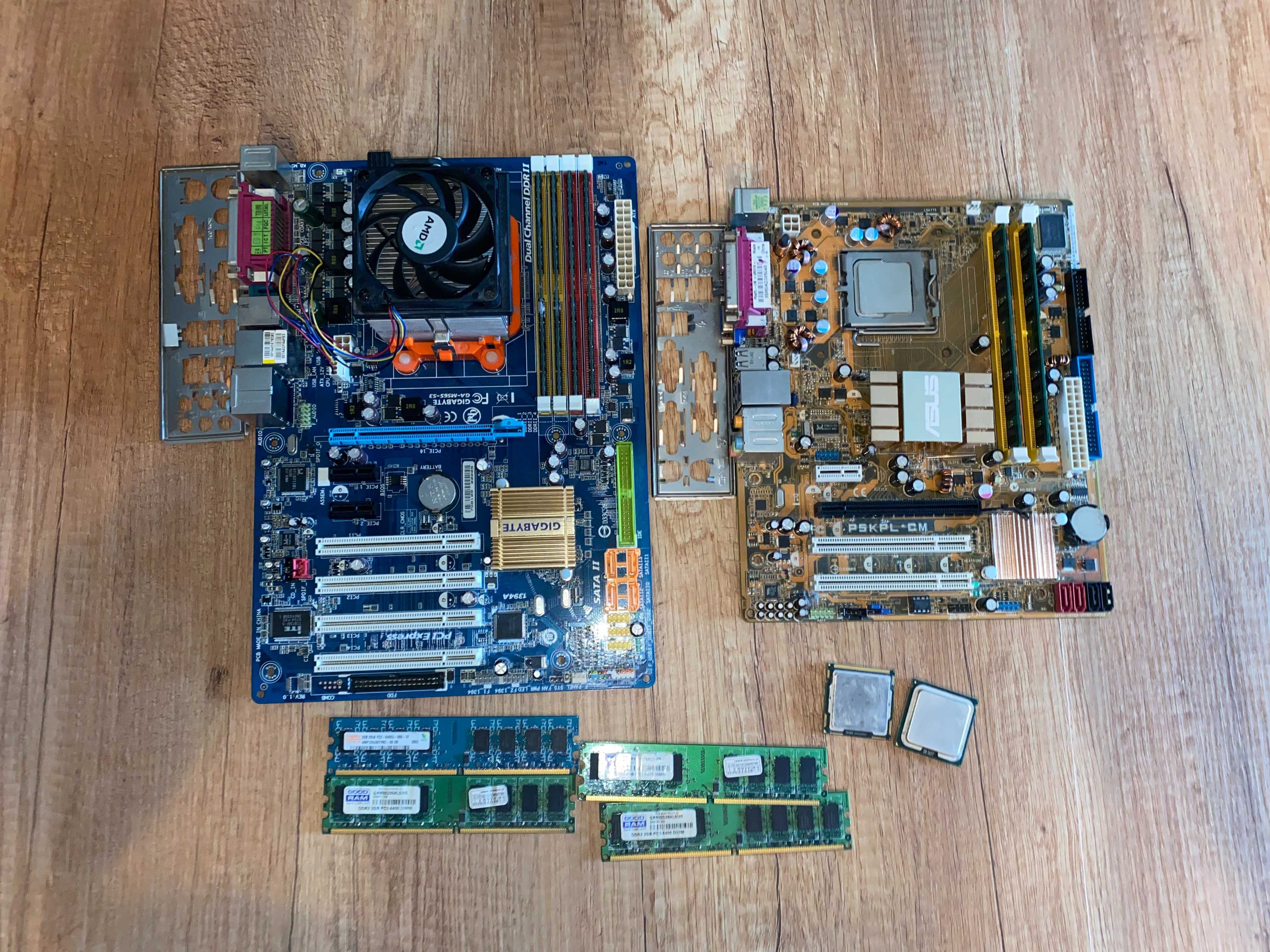 Duży zestaw części komputerowych