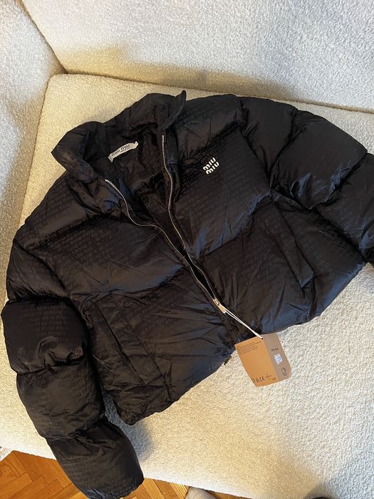 Куртка в стилі Miu Miu