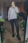 Szary sweter z golfem golf bluza w prążek z wiskozą