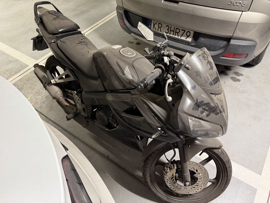 Honda CBR 125 R r. 2007 TOP stan, przebieg 24718