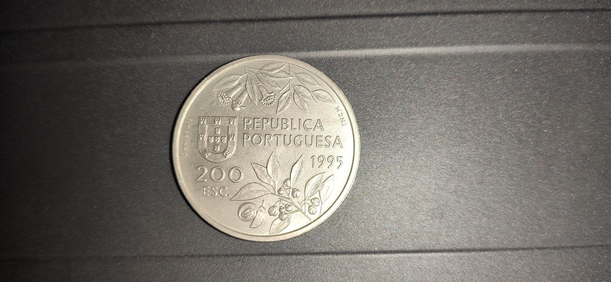 4€ 200$00 Ilhas das especiarias Molucas 1995